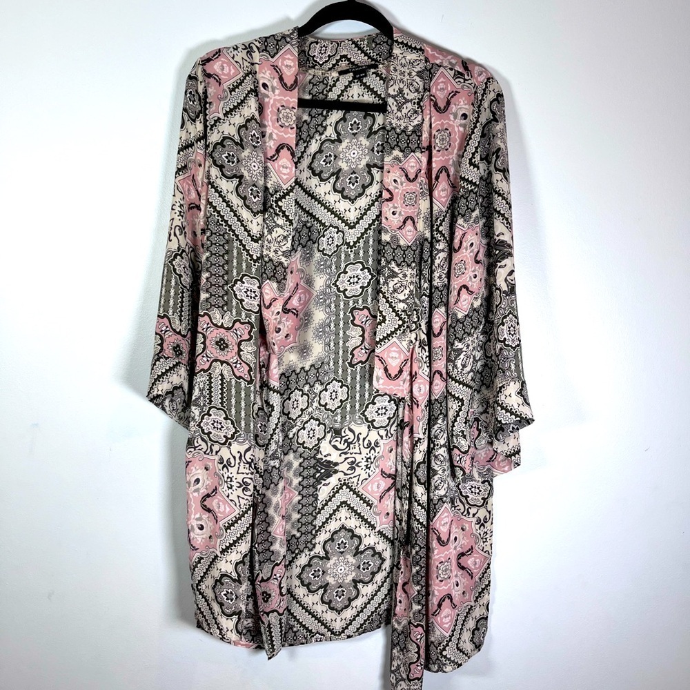 Tahari Pink and Grey Medallion Pattern Lightweight Kimono Style Duster Size M
